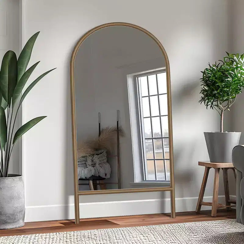 Miroir rectangulaire noir 69x30 en pied avec cadre en métal