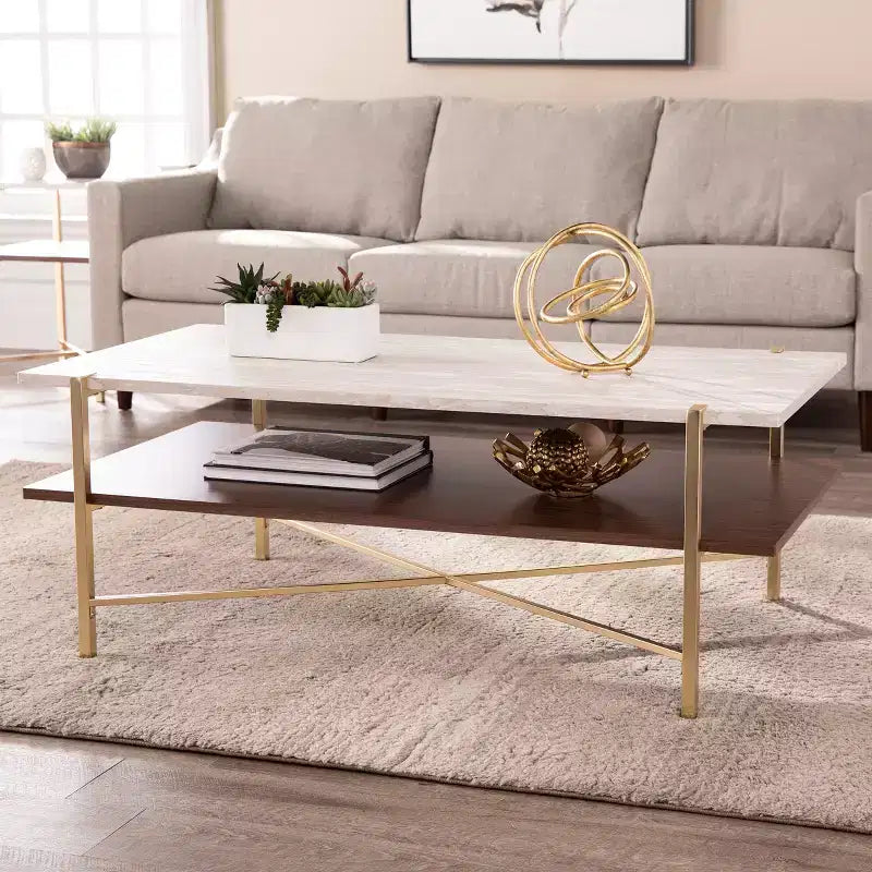 Table basse rectangulaire avec rangement - Laiton
