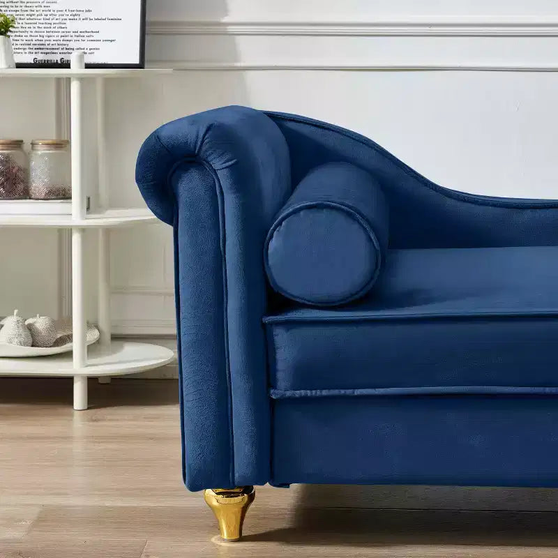 Canapé méridienne en velours avec pieds en métal doré et coussin rond pour salon bleu