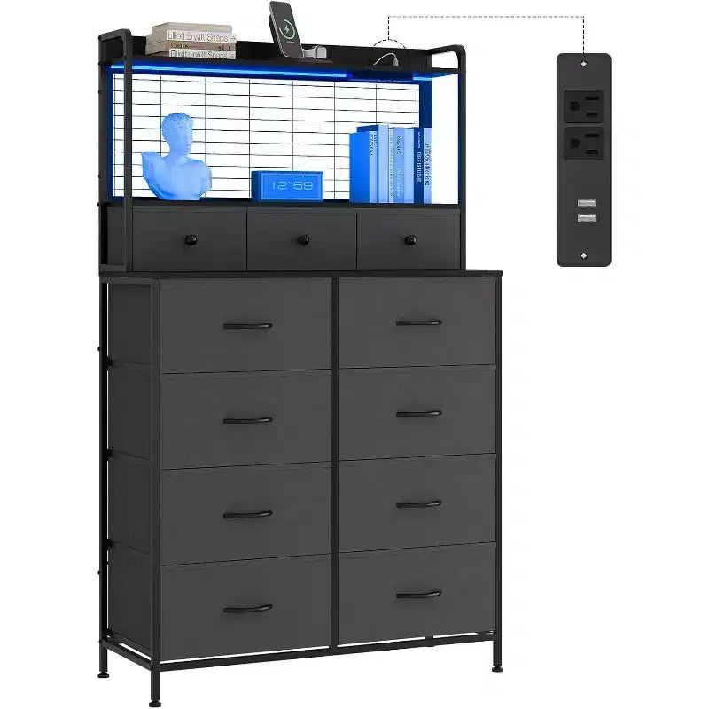 Commode élégante, 11 tiroirs en tissu, station de charge avec 2 prises CA, 2 ports USB et un socle sans fil, lumières LED RGB contrôlées par application, anti-basculement, marron