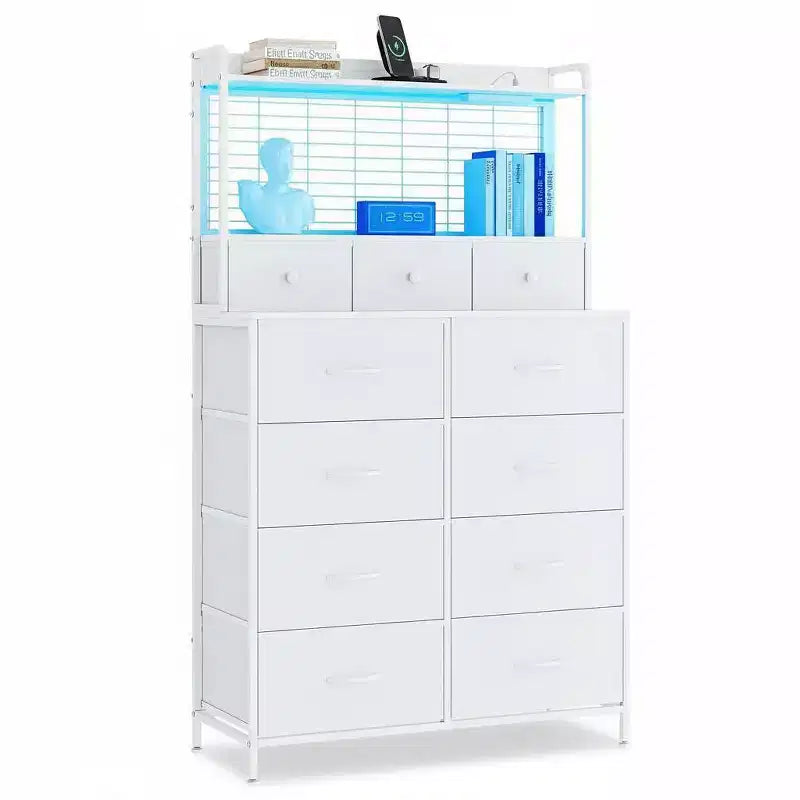 Commode élégante, 11 tiroirs en tissu, station de charge avec 2 prises CA, 2 ports USB et un socle sans fil, lumières LED RGB contrôlées par application, anti-basculement, marron